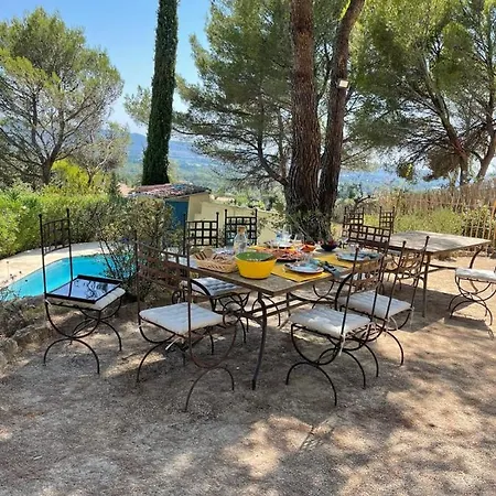 Family In The Heart Of The Luberon With Swimming Pool And Panoramic Vi Holiday home Merindol