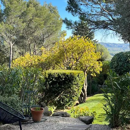 Family In The Heart Of The Luberon With Swimming Pool And Panoramic Vi Holiday home Merindol